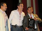Aspecto de la Ponencia del Lic. Rafael Loret de Mola V. y entrega del Pergamino de Oro en el Teatro Hidalgo de Colima, Col