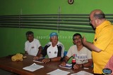 El Güero apoya con balones a las Ligas Guzmanenses de Fútbol