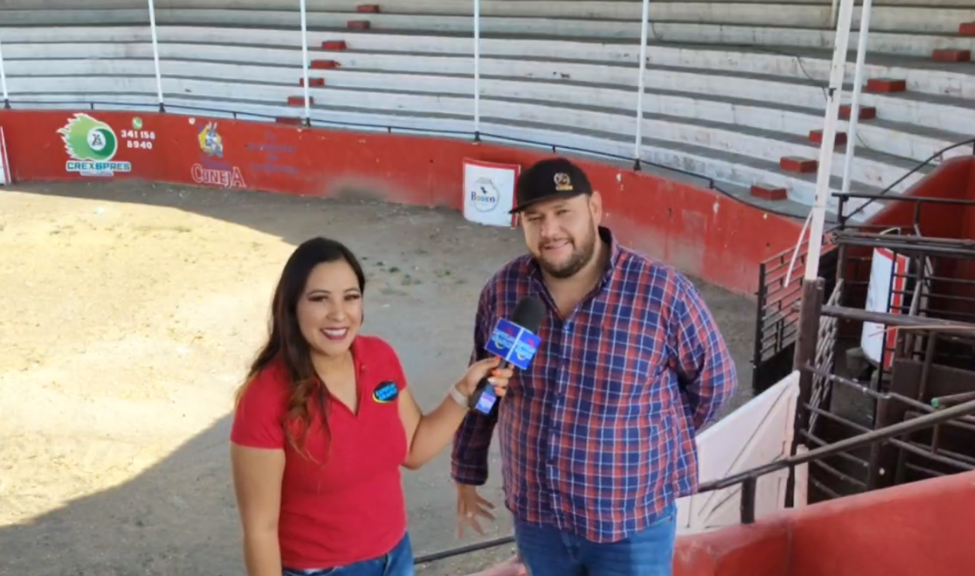 Desde el centro de Espectáculos El Rosario, (antes Arena El Rodeo) 