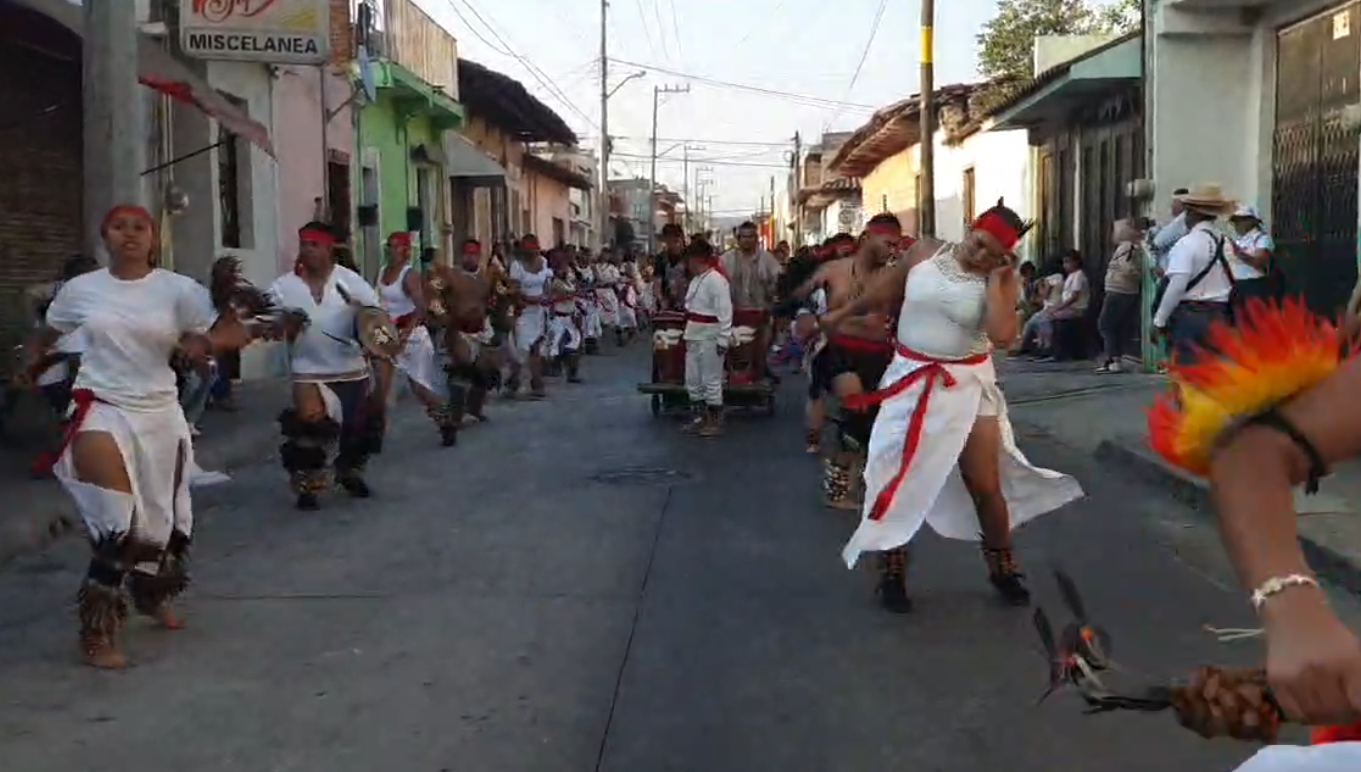 Tradicional REPARTO DE DÉCIMAS, anuncio de la Festividad en honor del Señor del Perdón en #Tuxpan Jalisco.